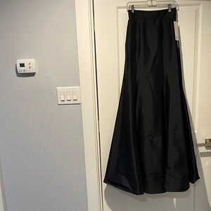 NWT Designer Elegant Black Maxi Skirt w/mermaid style train - extra long
